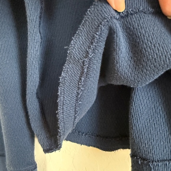 VTG Abercrombie & Fitch Men’s Waffle Knit Muscle Fit Long Sleeve Shirt Navy L - Picture 2 of 7